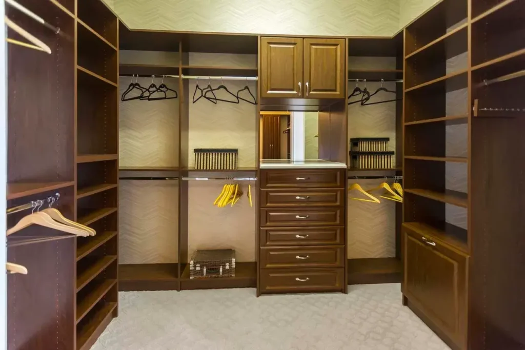 Top 6 Closet Design to Watch in 2024