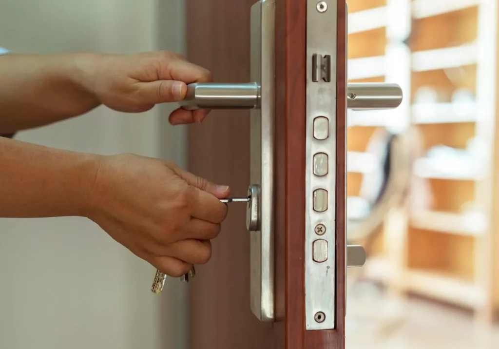 7 Effective Tips to Enhance Your Apartment Security with the Right Door Lock