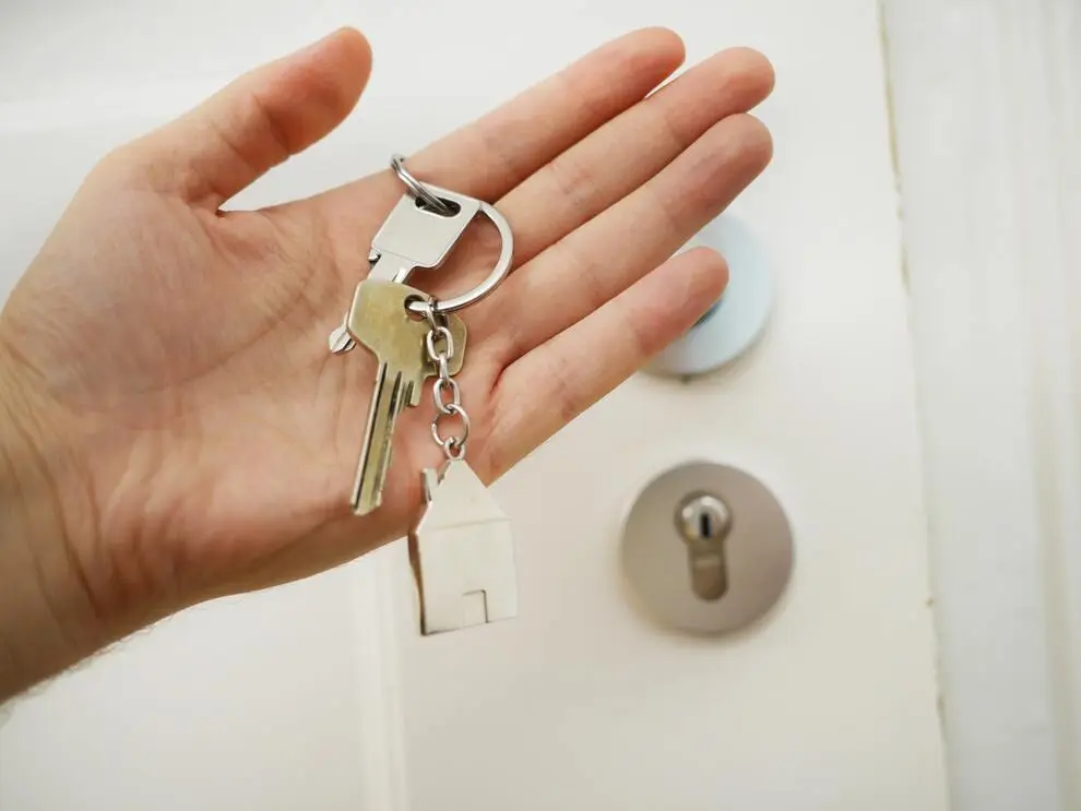 10 Powerful DIY Solutions with Smart Locks to Secure Your Home on a Budget